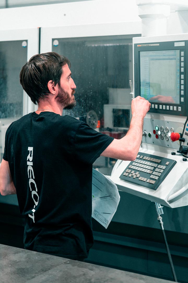 Rieco - Tecnologia, Industrializzazione e Controllo Totale